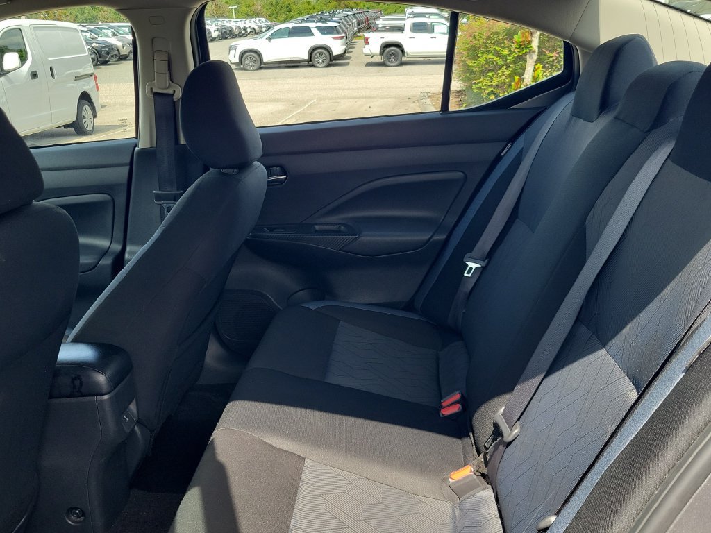 Used 2025 Nissan Versa SV FWD image 10