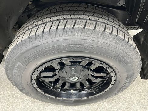 Used 2019 Toyota 4Runner SR5 Premium AWD/4WD image 16