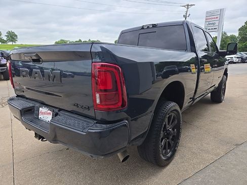 Used 2026 RAM 2500 Big Horn AWD/4WD image 11