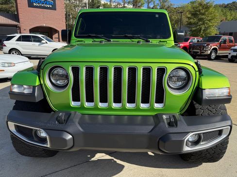 Used 2019 Jeep Wrangler Unlimited Sahara image 10