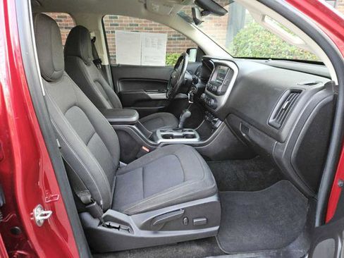 Used 2018 Chevrolet Colorado LT w/ LT Convenience Package image 29