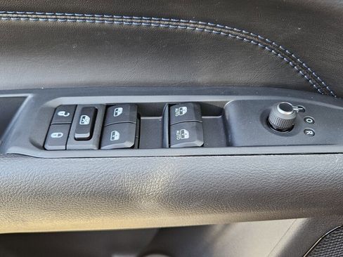 New 2026 Jeep Compass Latitude image 17