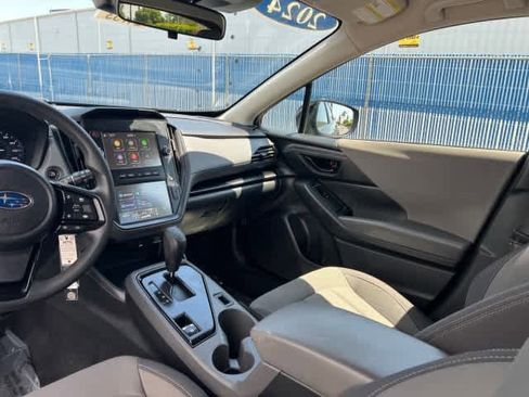 Used 2024 Subaru Crosstrek 2.0i AWD/4WD image 17