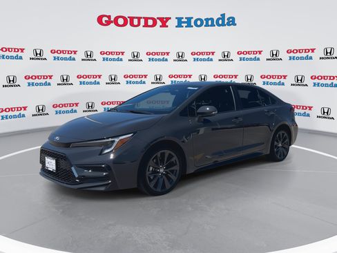 Used 2026 Toyota Corolla XSE FWD image 4