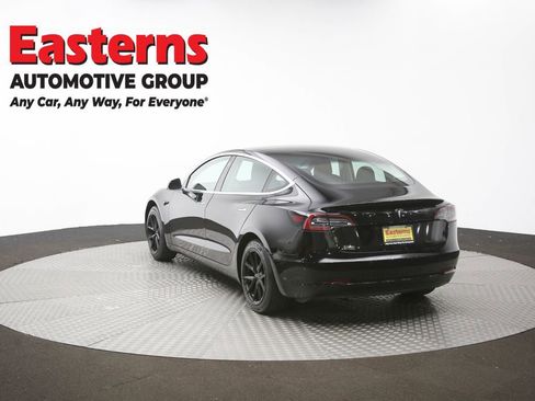 Used 2019 Tesla Model 3 Standard Range image 61