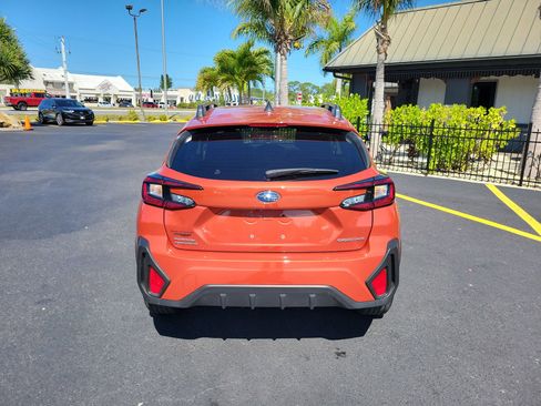 Used 2025 Subaru Crosstrek 2.5i Premium AWD/4WD image 6