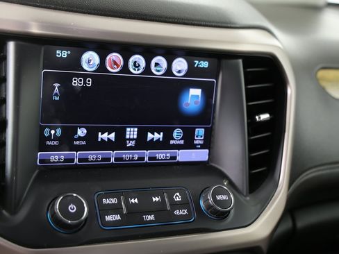 Used 2018 GMC Acadia Denali image 13