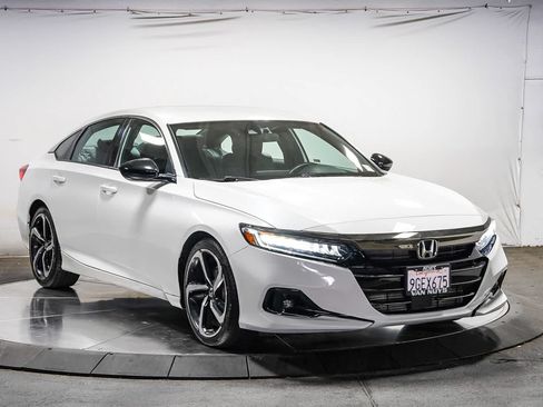 Used 2022 Honda Accord Sport image 5