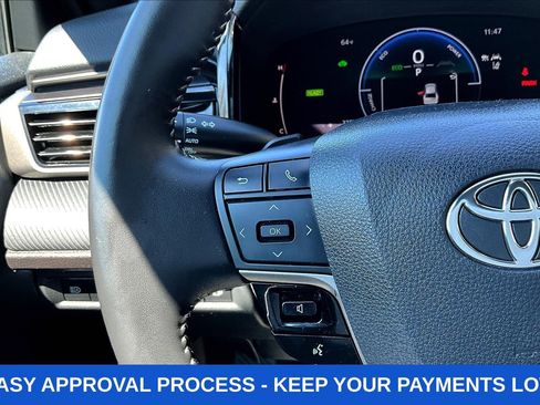 Used 2025 Toyota Camry LE FWD image 14