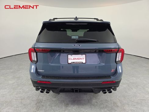 New 2026 Ford Explorer ST w/ Sun And Sound Package image 7
