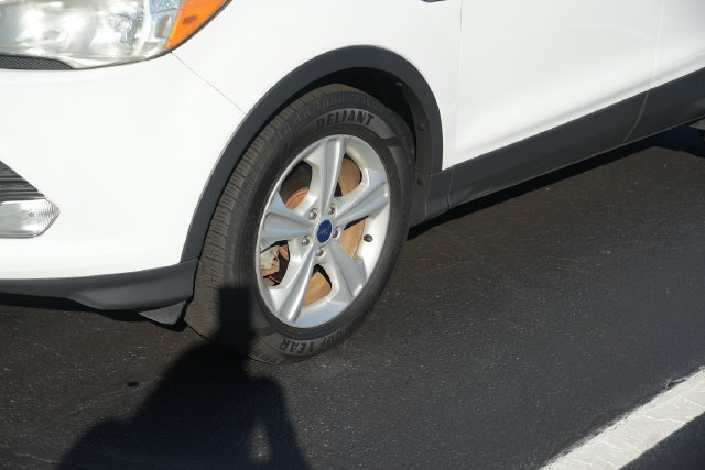 Used 2016 Ford Escape SE FWD image 9