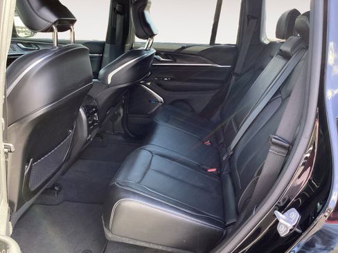 Used 2023 Jeep Grand Cherokee Overland w/ Advanced Protech Group III image 28