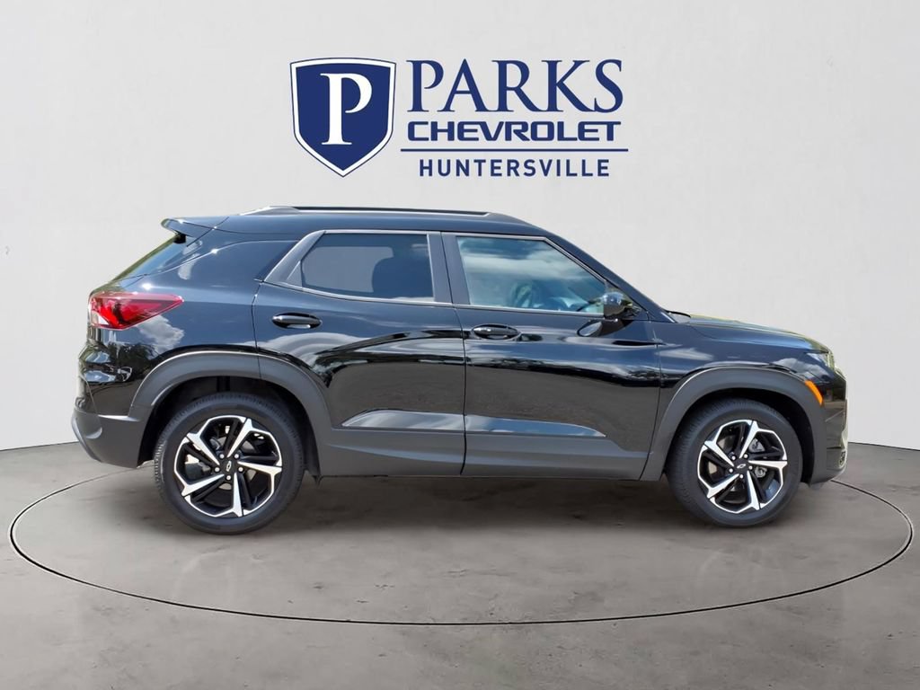 Certified 2021 Chevrolet TrailBlazer RS w/ Sun and Liftgate Package FWD image 35