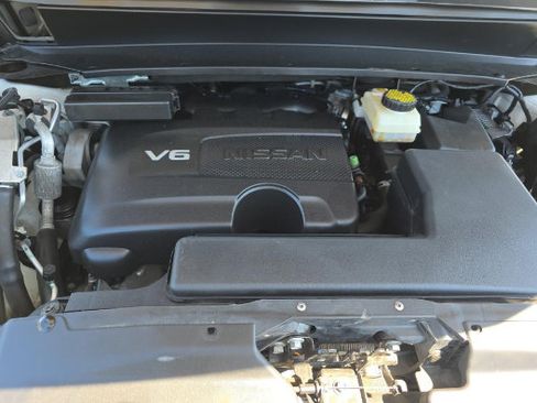 Used 2018 Nissan Pathfinder SV w/ Cargo Package FWD image 6