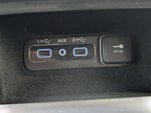 Used 2021 Jeep Grand Cherokee Laredo AWD/4WD image 21