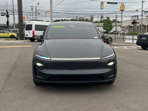 Used 2026 Tesla Model Y Long Range AWD/4WD image 2