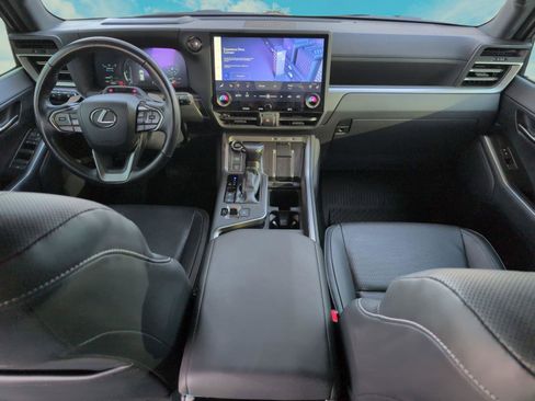 Used 2024 Lexus GX 550 BASE w/ Cold Area Package image 13