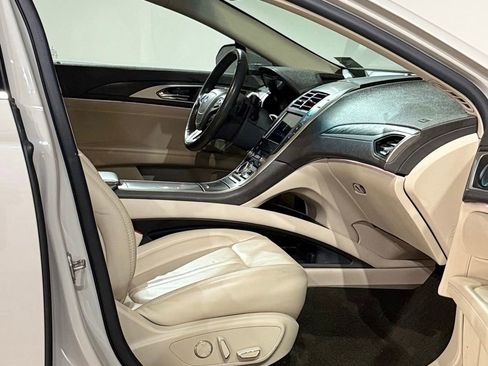 Used 2020 Lincoln MKZ Reserve w/ Elements Package image 42