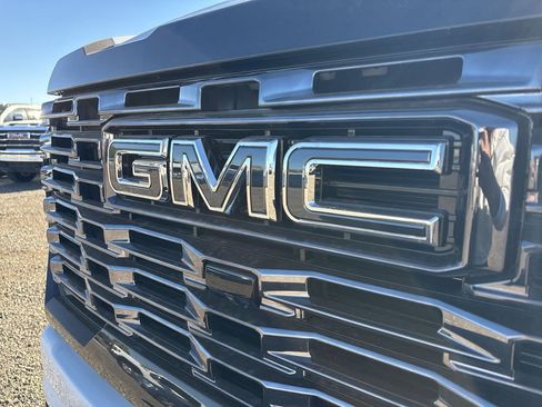 New 2026 GMC Sierra 3500 Denali Ultimate image 31