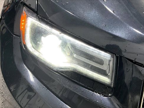 Used 2015 Jeep Grand Cherokee Overland w/ Advanced Technology Group image 31