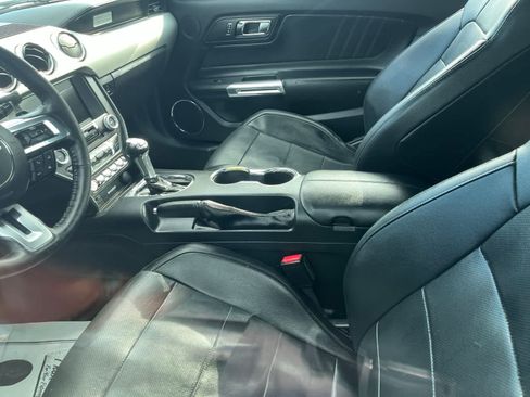 Used 2017 Ford Mustang Premium RWD image 26