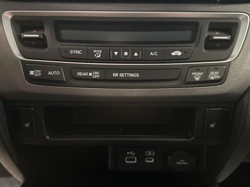 Used 2025 Honda Ridgeline RTL image 15