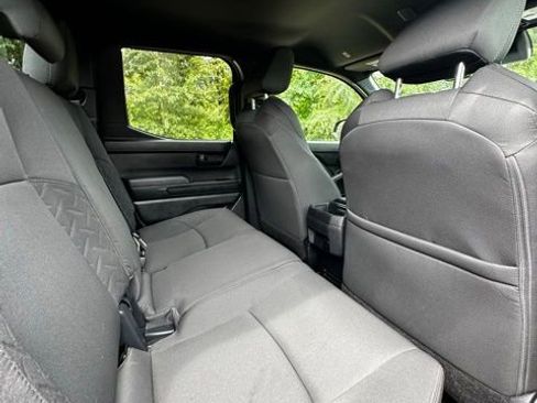 Used 2025 Toyota Tacoma SR5 AWD/4WD image 19