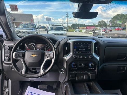 Used 2020 Chevrolet Silverado 2500 LTZ w/ LTZ Texas Edition AWD/4WD image 13