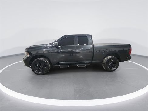 Used 2018 RAM 1500 Express w/ Black Ram 1500 Express Group image 5