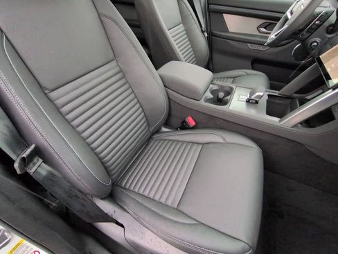 New 2026 Land Rover Discovery Sport Landmark image 20