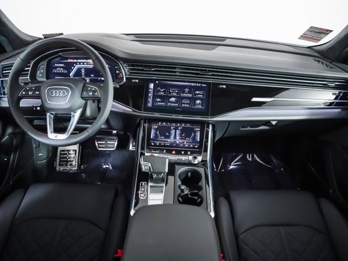 New 2026 Audi SQ8 Prestige image 9