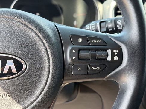 Used 2018 Kia Sorento EX image 23