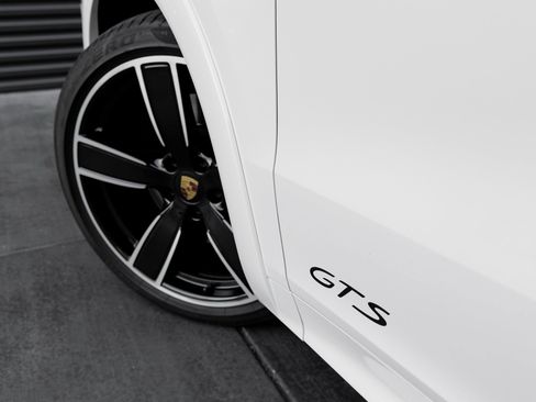 Used 2023 Porsche Cayenne GTS image 13