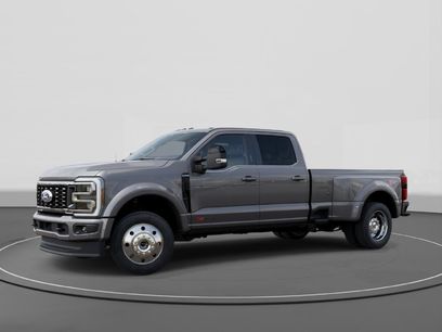 New 2027 Ford F450 Platinum w/ FX4 Off-Road Package