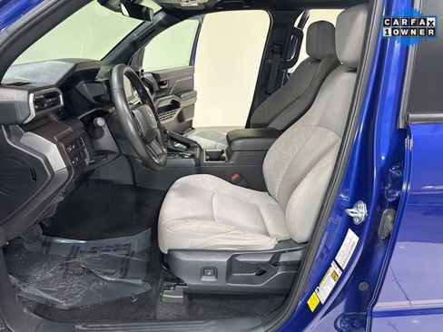 Used 2025 Toyota Tacoma SR5 image 11