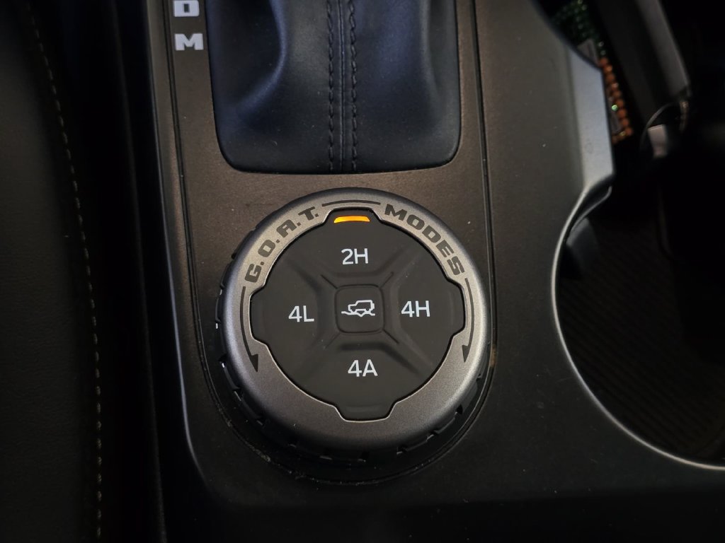 Used 2025 Ford Bronco Badlands AWD/4WD image 23