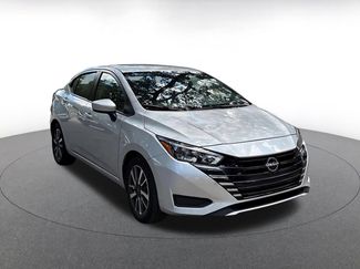 Used 2025 Nissan Versa SV FWD video 2