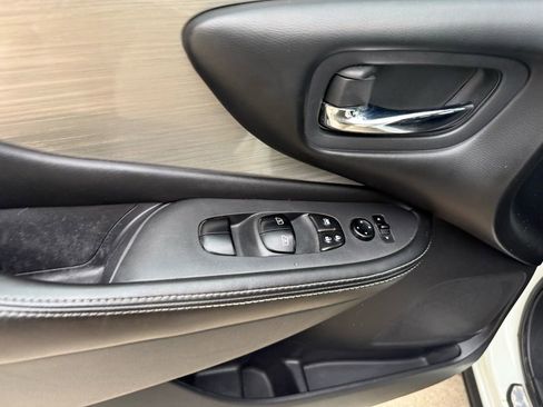 Used 2017 Nissan Murano S w/ Navigation Package image 13