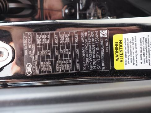 Used 2022 Land Rover Range Rover Evoque R-Dynamic SE image 31