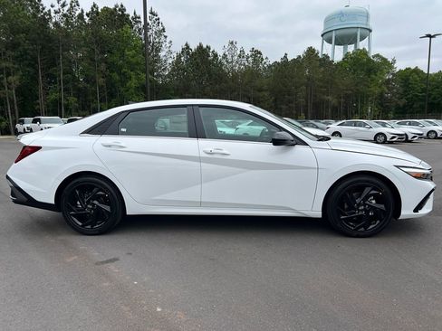 New 2026 Hyundai Elantra SEL Sport Premium FWD image 5