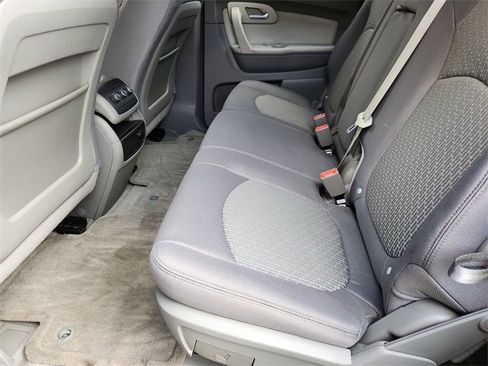 Used 2012 Chevrolet Traverse LT image 21