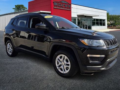 Used 2018 Jeep Compass Sport image 7