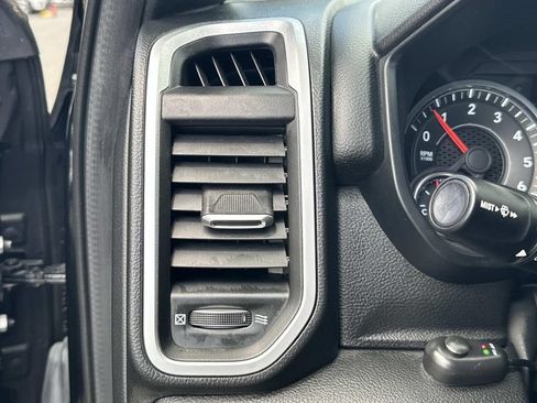 Used 2022 RAM 1500 Big Horn AWD/4WD image 29