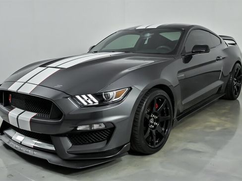 Used 2019 Ford Mustang Shelby GT350R w/ GT350R Equipment Group 920A RWD image 6