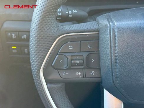 Used 2025 Toyota Tacoma Limited image 21