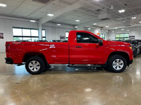 Used 2024 Chevrolet Silverado 1500 W/T w/ Trailering Package image 10