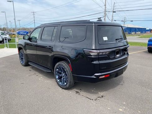 New 2026 Jeep Grand Wagoneer 4WD image 7