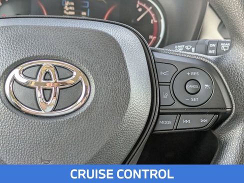 Used 2025 Toyota RAV4 XLE w/ Convenience Package image 20