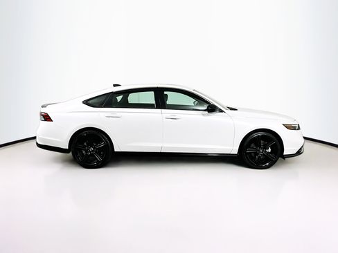 Used 2024 Honda Accord Sport image 10