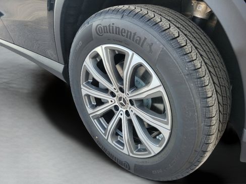Certified 2026 Mercedes-Benz GLC 300 image 32